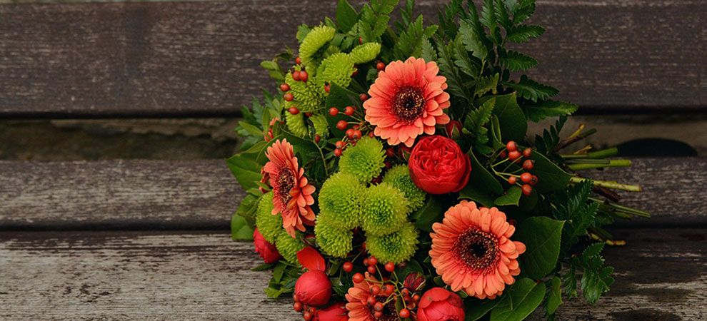 Top 5 Flowers for Older People this Christmas